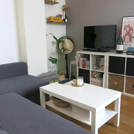 Apartment Petit Vinaigriers Republique Citycosy Paris